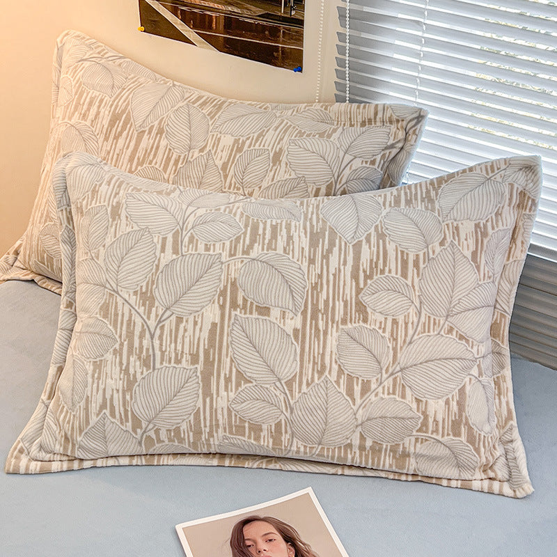 A Pair Of Extra-thick Milk Velvet Pillowcases