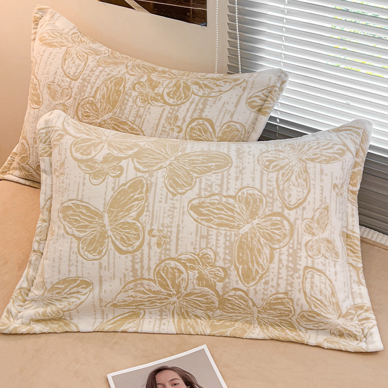 A Pair Of Extra-thick Milk Velvet Pillowcases