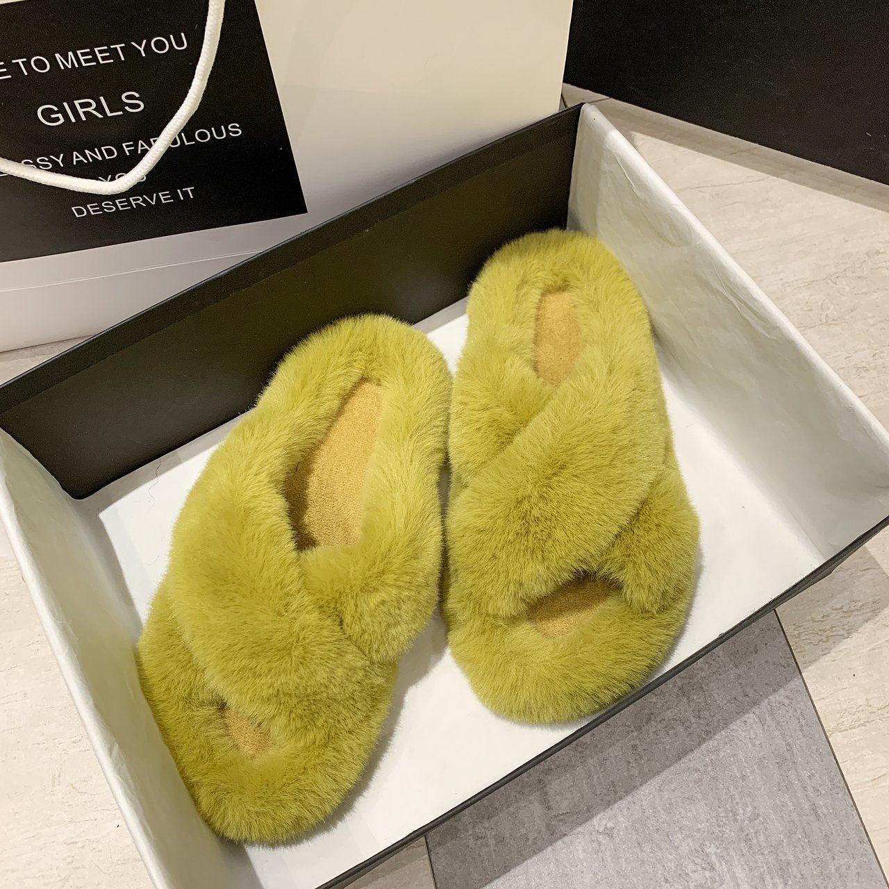 Furry Slippers Ladies Shoes Cute Plush Fox Hair Fluffy Sandals Indoor home Fur Slippers Winter Warm Slippers Women