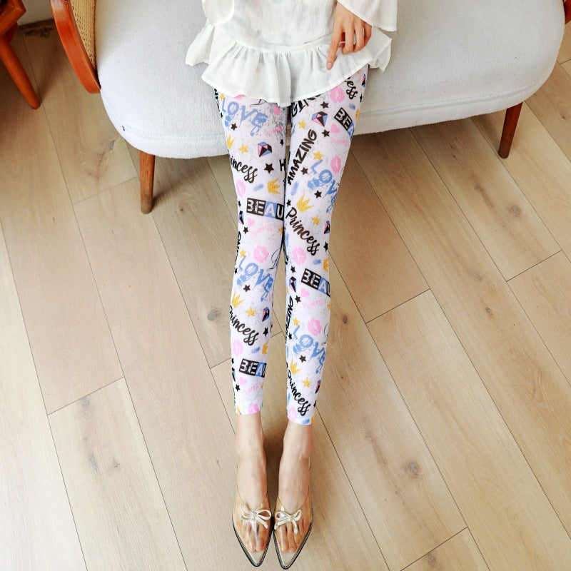 Fashionable Stretchy Mesh Pants With Printed Design