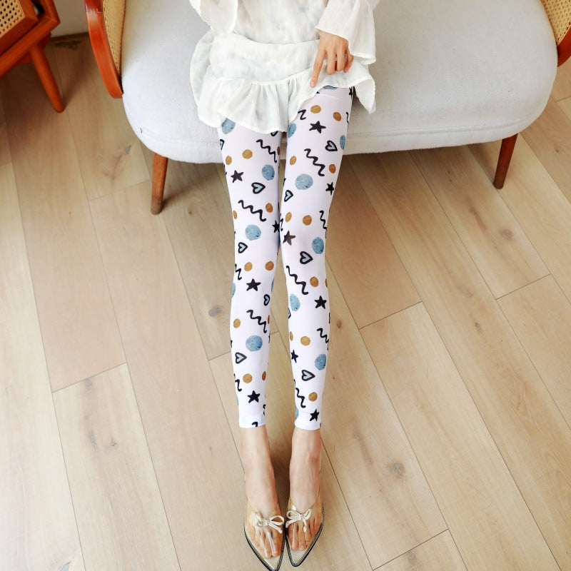 Fashionable Stretchy Mesh Pants With Printed Design