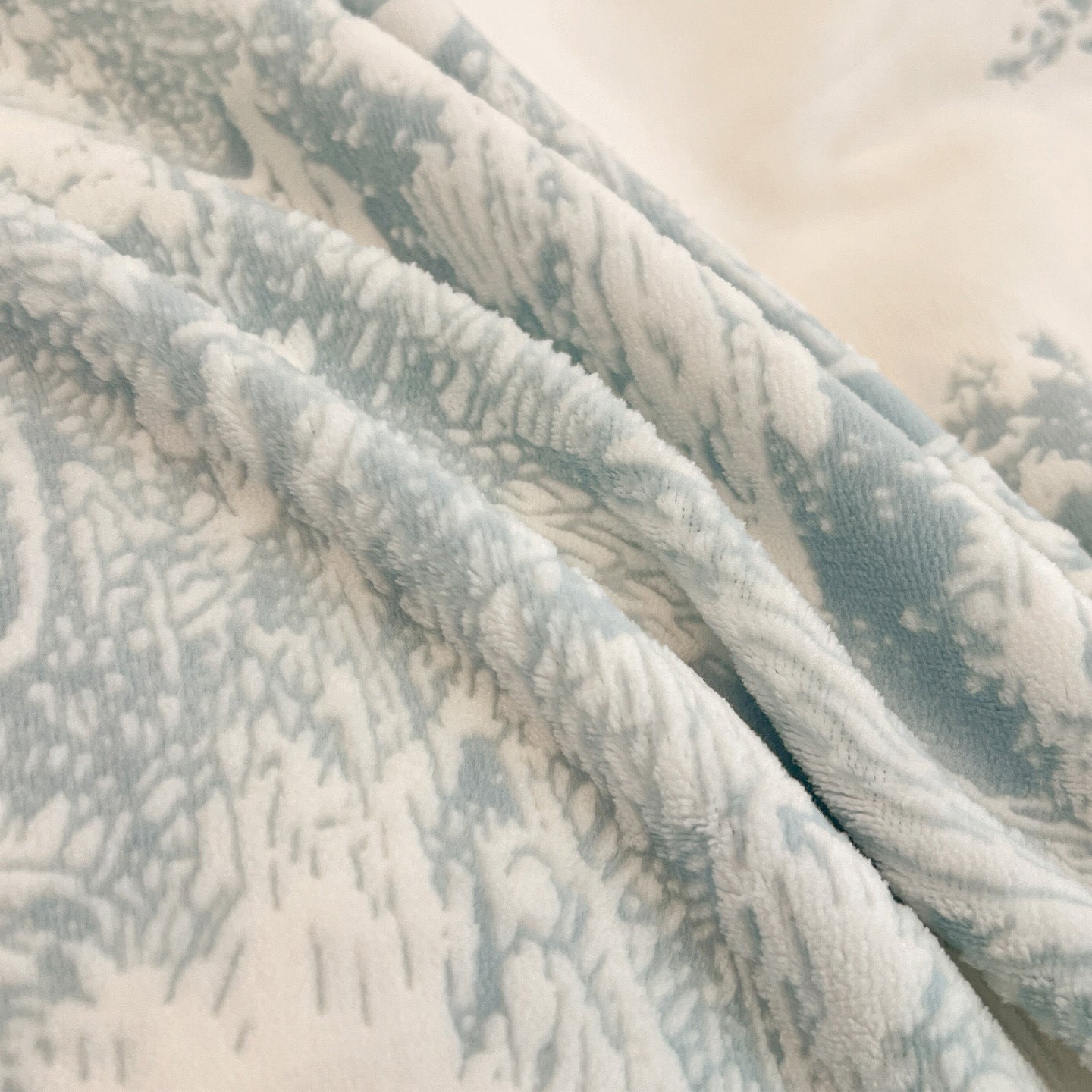 A Pair Of Extra-thick Milk Velvet Pillowcases