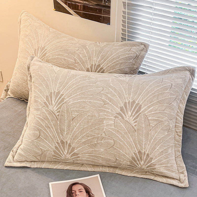 A Pair Of Extra-thick Milk Velvet Pillowcases
