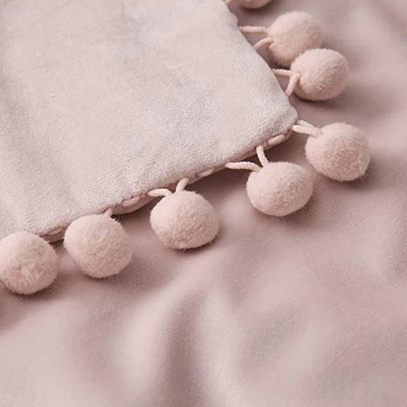 Velvet Throw Pillow Cover with Cute Pompom 30x50cm 45x45cm 50x50cm European Luxury Cushion Case for Christmas Gift Pillow Cover