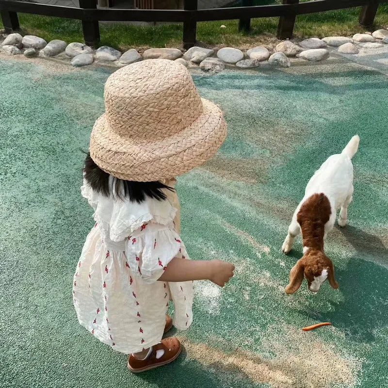 Hand-knitted Sun Hats Raffia Retro Summer Travel Sunscreen Beach Vacation Straw Hat with Lacing for Children Adult Holidays