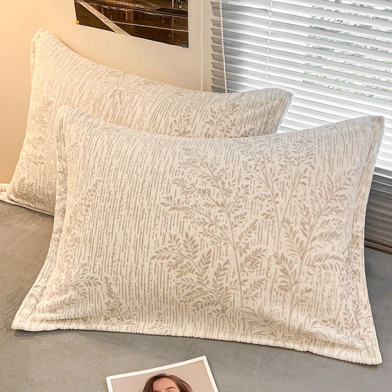 A Pair Of Extra-thick Milk Velvet Pillowcases