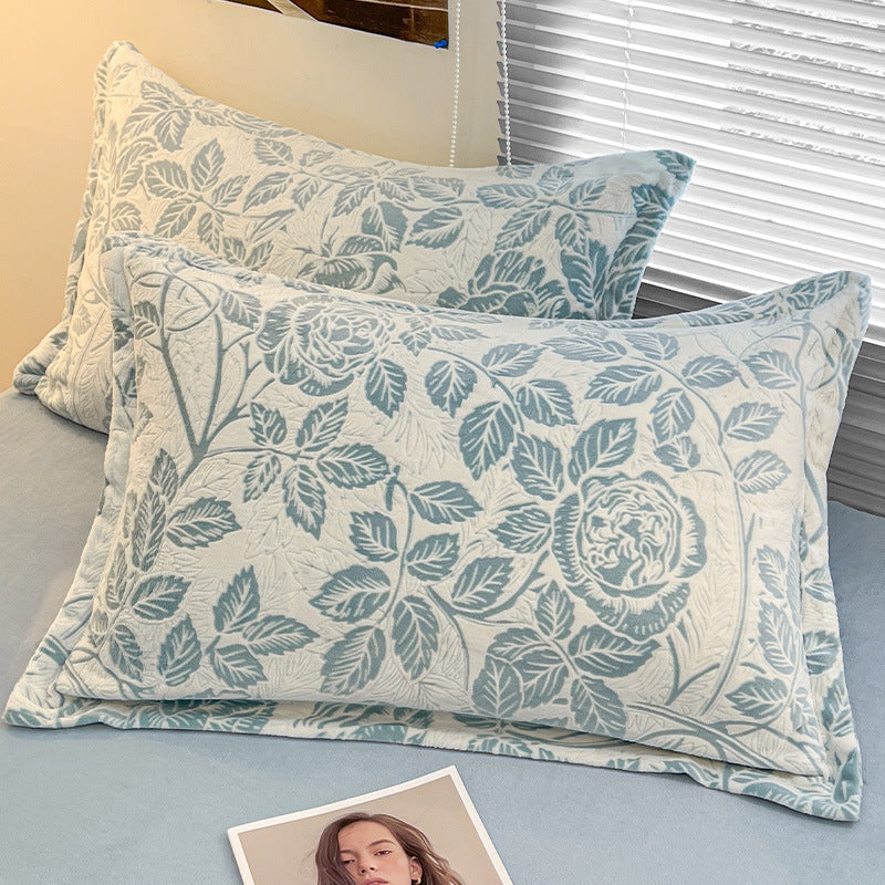 A Pair Of Extra-thick Milk Velvet Pillowcases